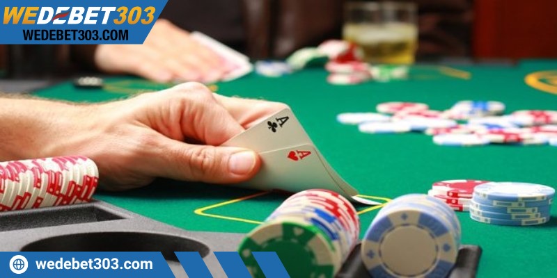 Chơi poker thắng lớn là mục tiêu của nhiều người đam mê 
